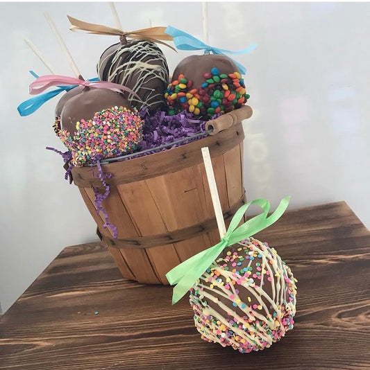 Decorative Basket with Caramel Apples